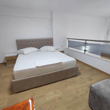 Rose Apartment Саранде Екстериор снимка