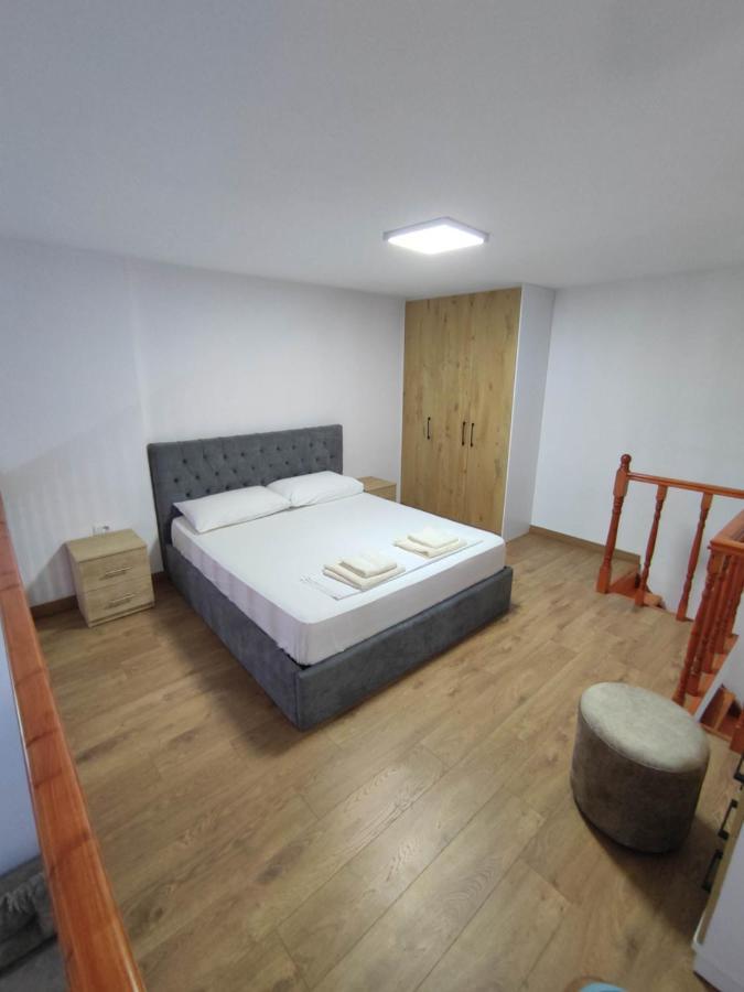 Rose Apartment Саранде Екстериор снимка